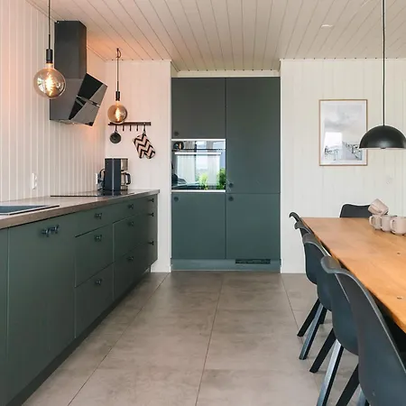 Luxury Seaside Retreat In Haderslev *